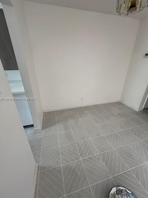 JOE-RON SOUTH CONDO - Residential Lease