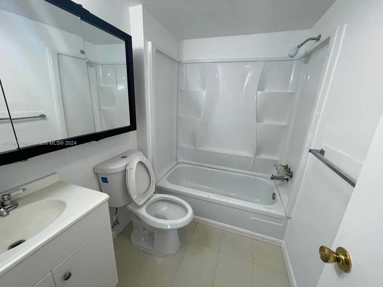 JOE-RON SOUTH CONDO - Residential Lease
