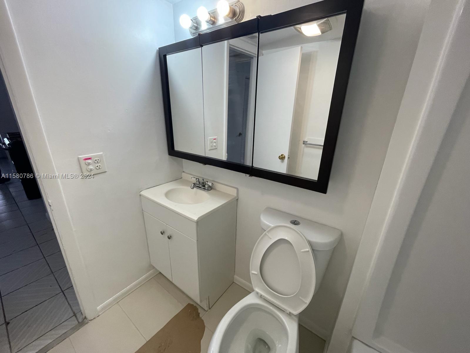 JOE-RON SOUTH CONDO - Residential Lease