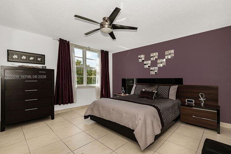 TOWNE ROYALE CONDO - Residential