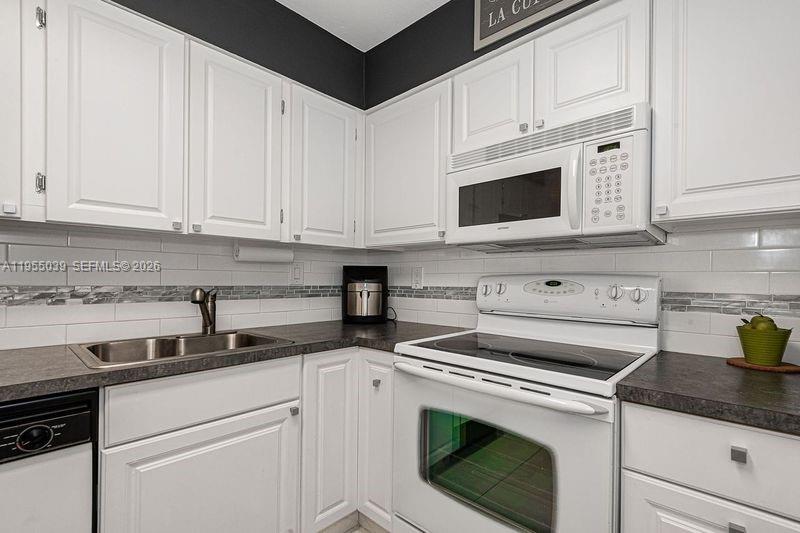 TOWNE ROYALE CONDO - Residential