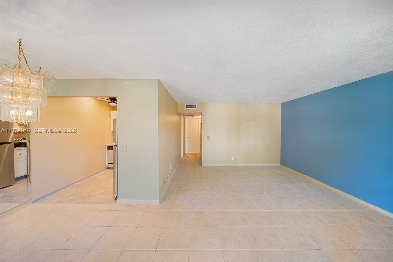 NEW HAMPTON AT CENTURY VI - Residential