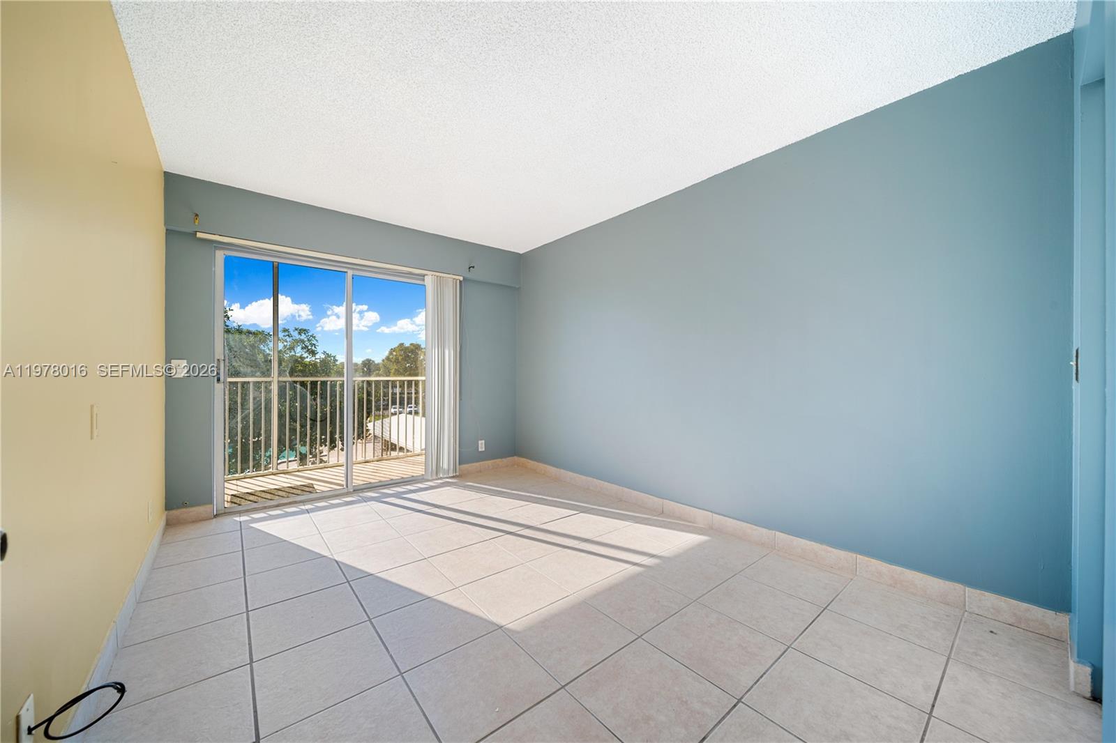 NEW HAMPTON AT CENTURY VI - Residential