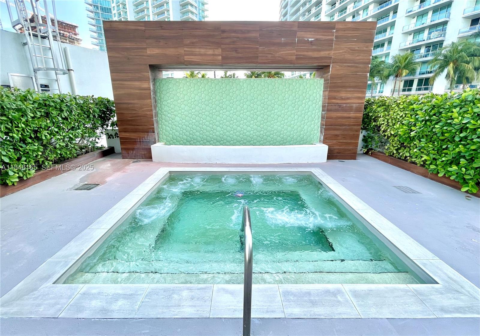 WIND CONDO - Residential Lease