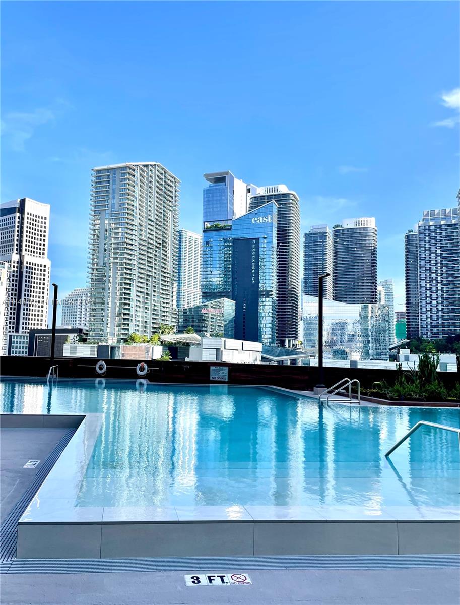 WIND CONDO - Residential Lease