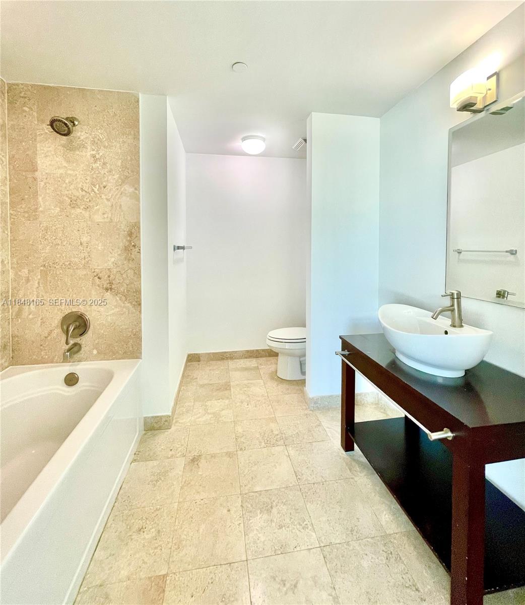 WIND CONDO - Residential Lease