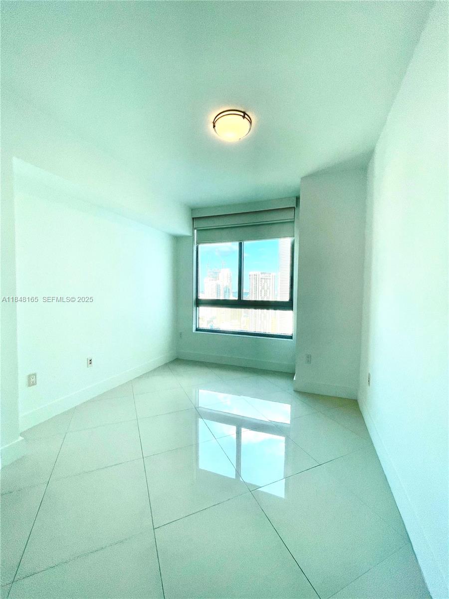 WIND CONDO - Residential Lease