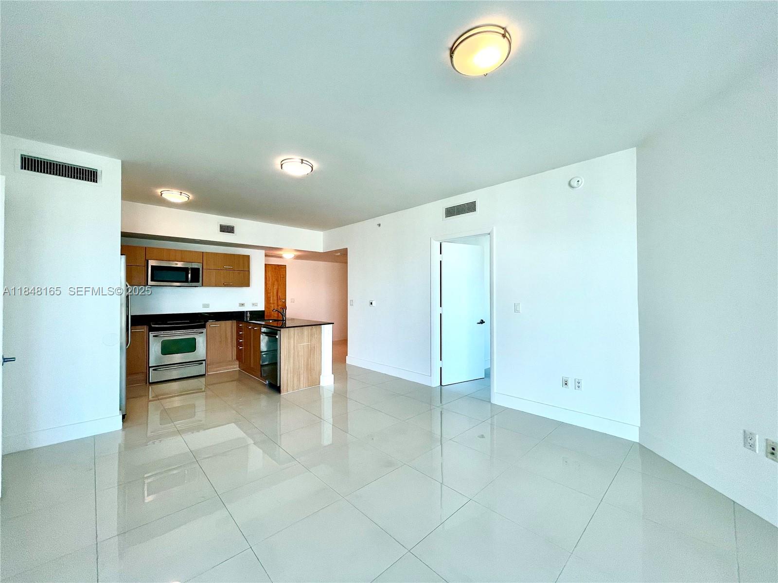 WIND CONDO - Residential Lease