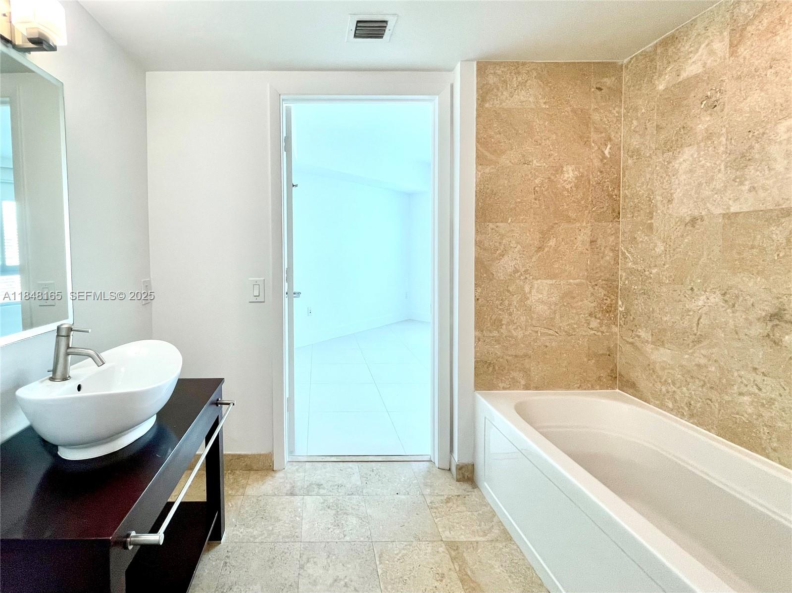 WIND CONDO - Residential Lease