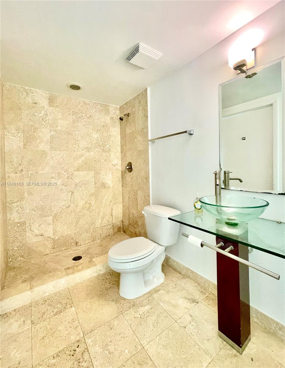 WIND CONDO - Residential Lease