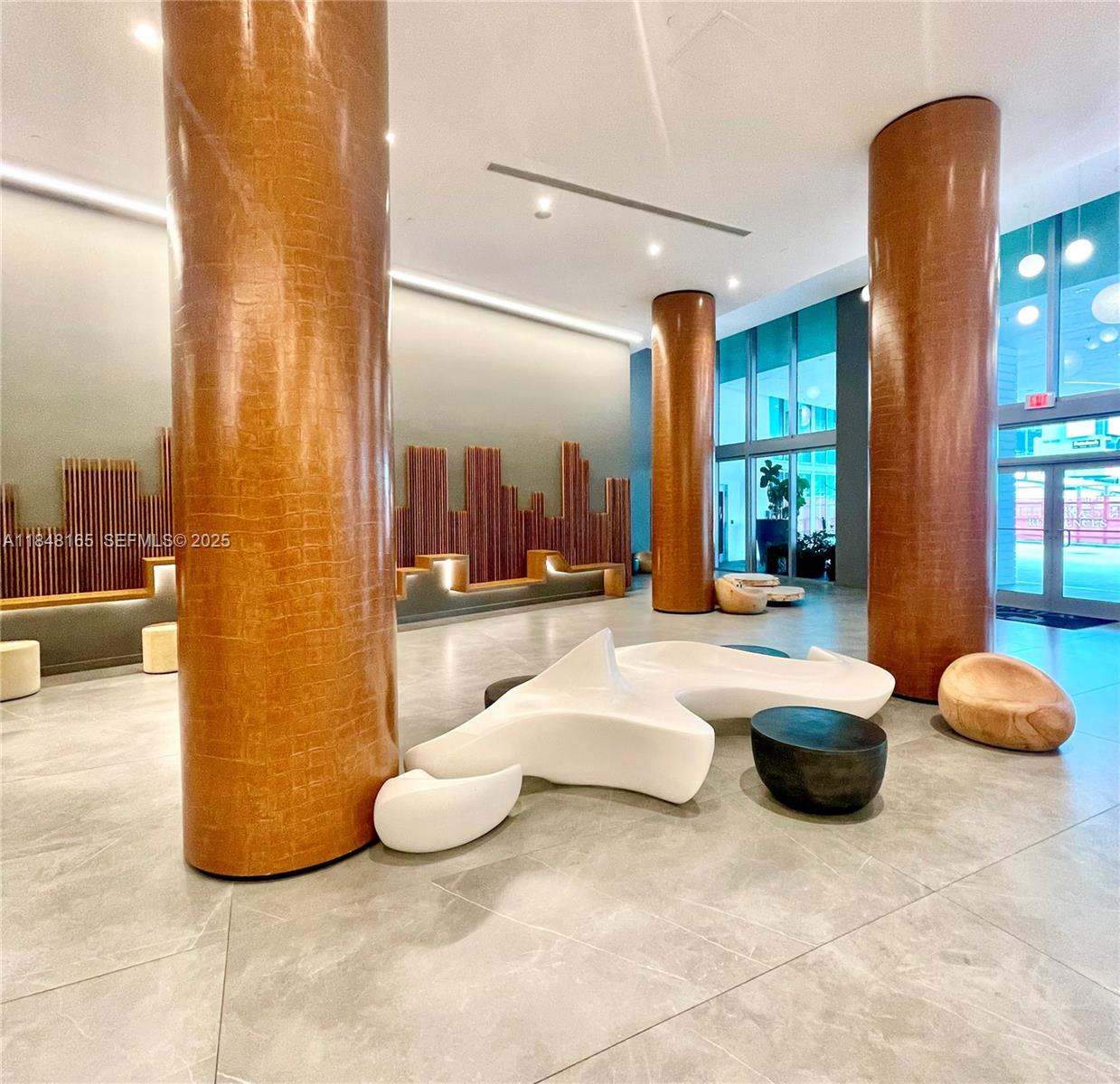 WIND CONDO - Residential Lease