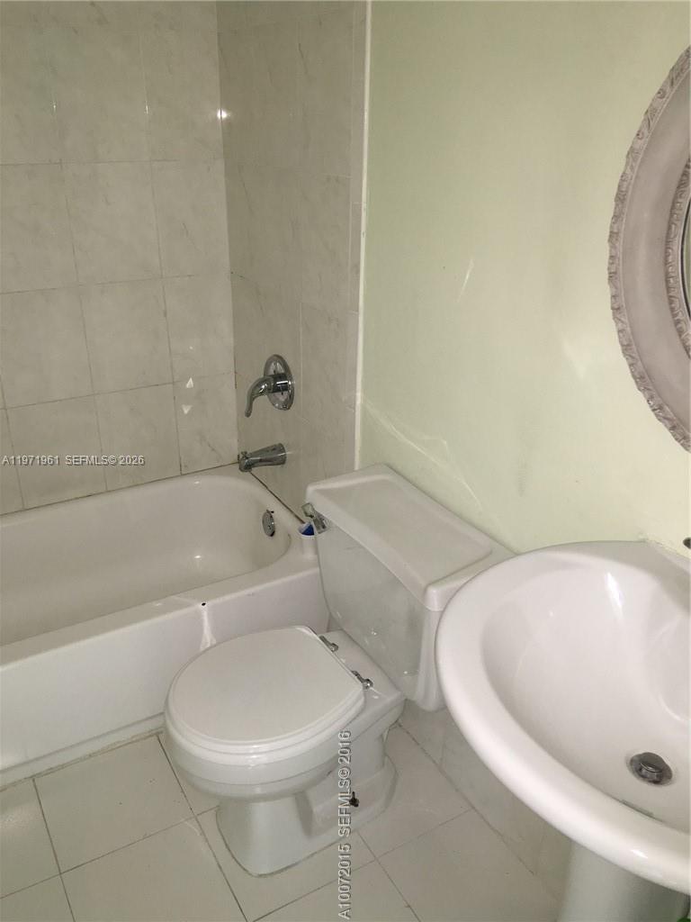 HIALEAH CLUB VILLAS CONDO - Residential