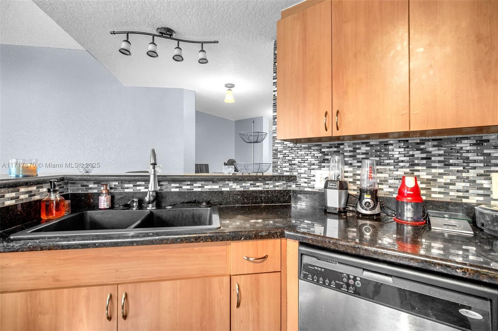 BELMONT AT NORTH LAUDERDA - Residential