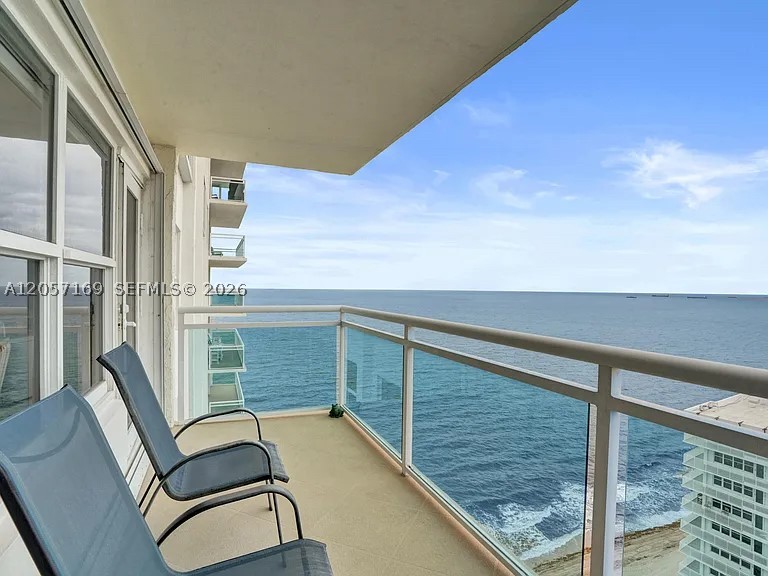 PLAYA DEL MAR CONDO - Residential
