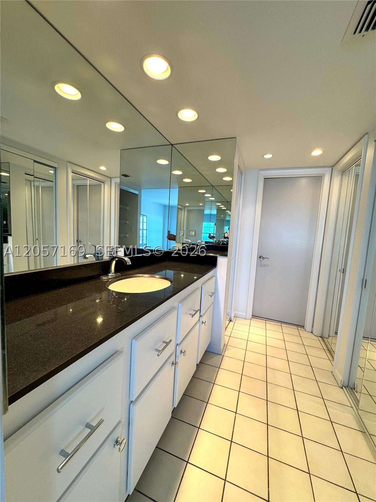 PLAYA DEL MAR CONDO - Residential