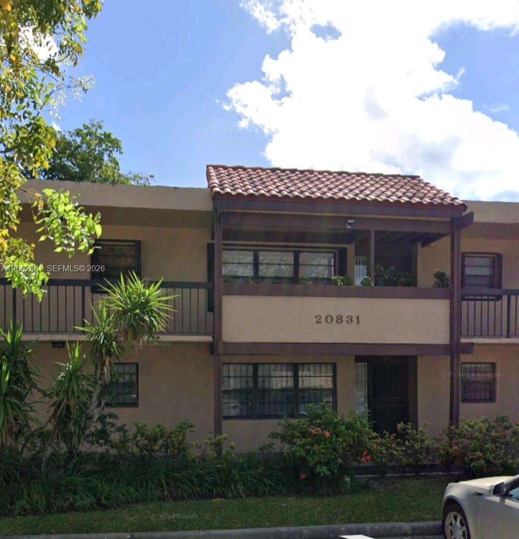 FAIRVIEW OF CALF CL CONDO - Residential