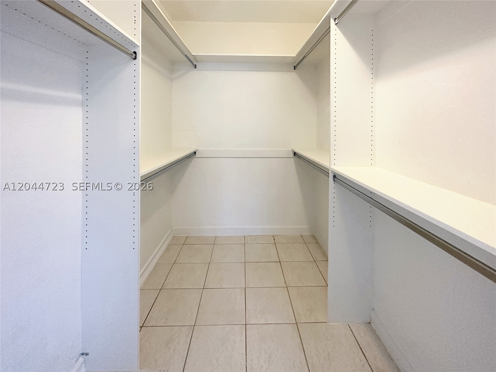 CORAL GABLES GRANADA SEC - Residential Lease