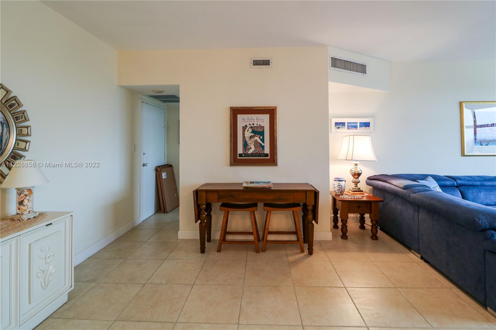 MIMOSA CONDO - Residential