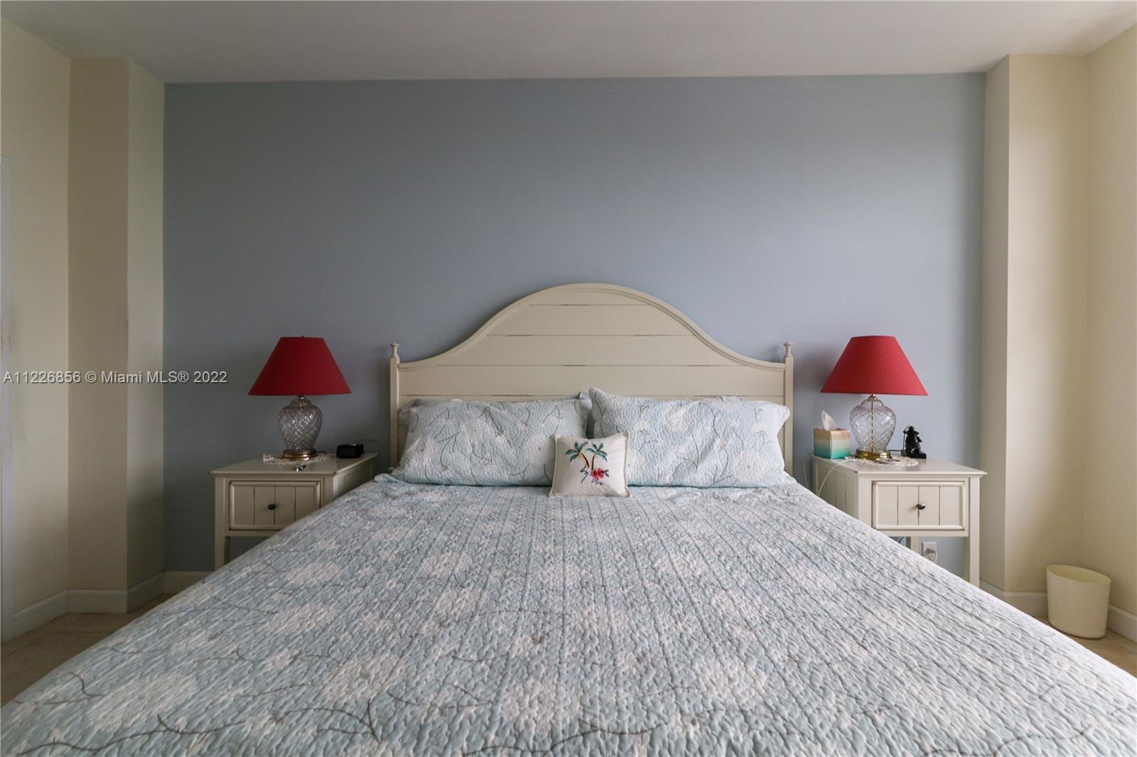 MIMOSA CONDO - Residential