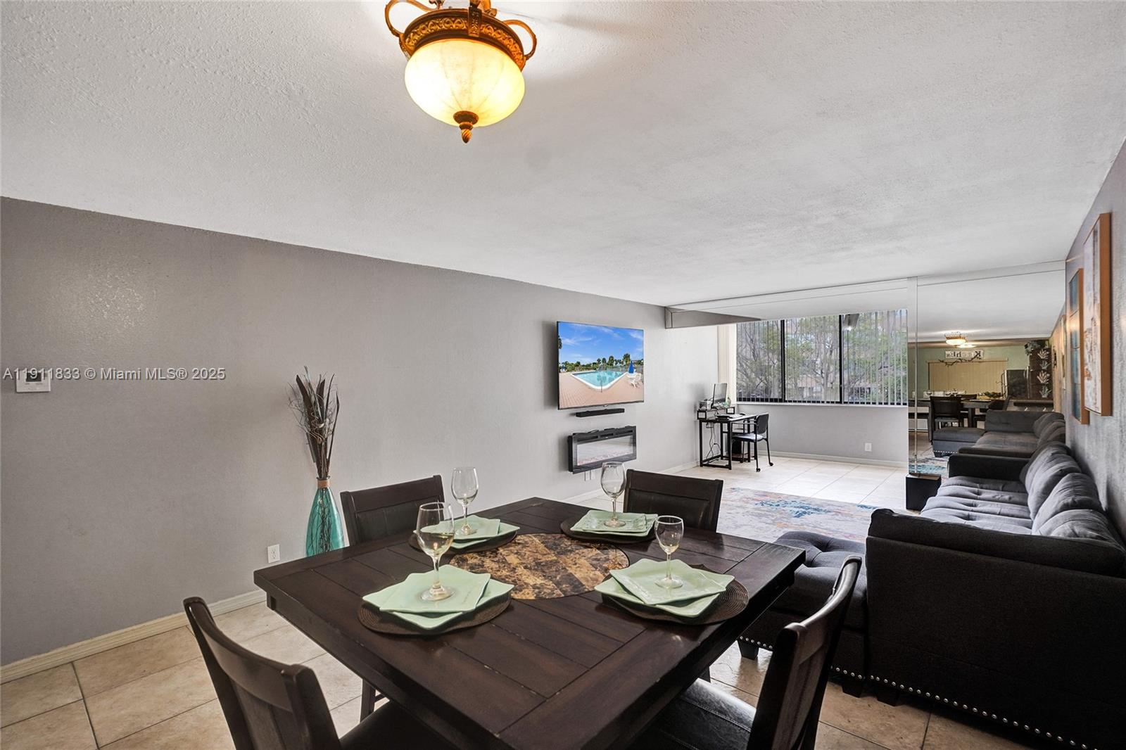 BARCLAY AT HAMPTONS WEST - Residential