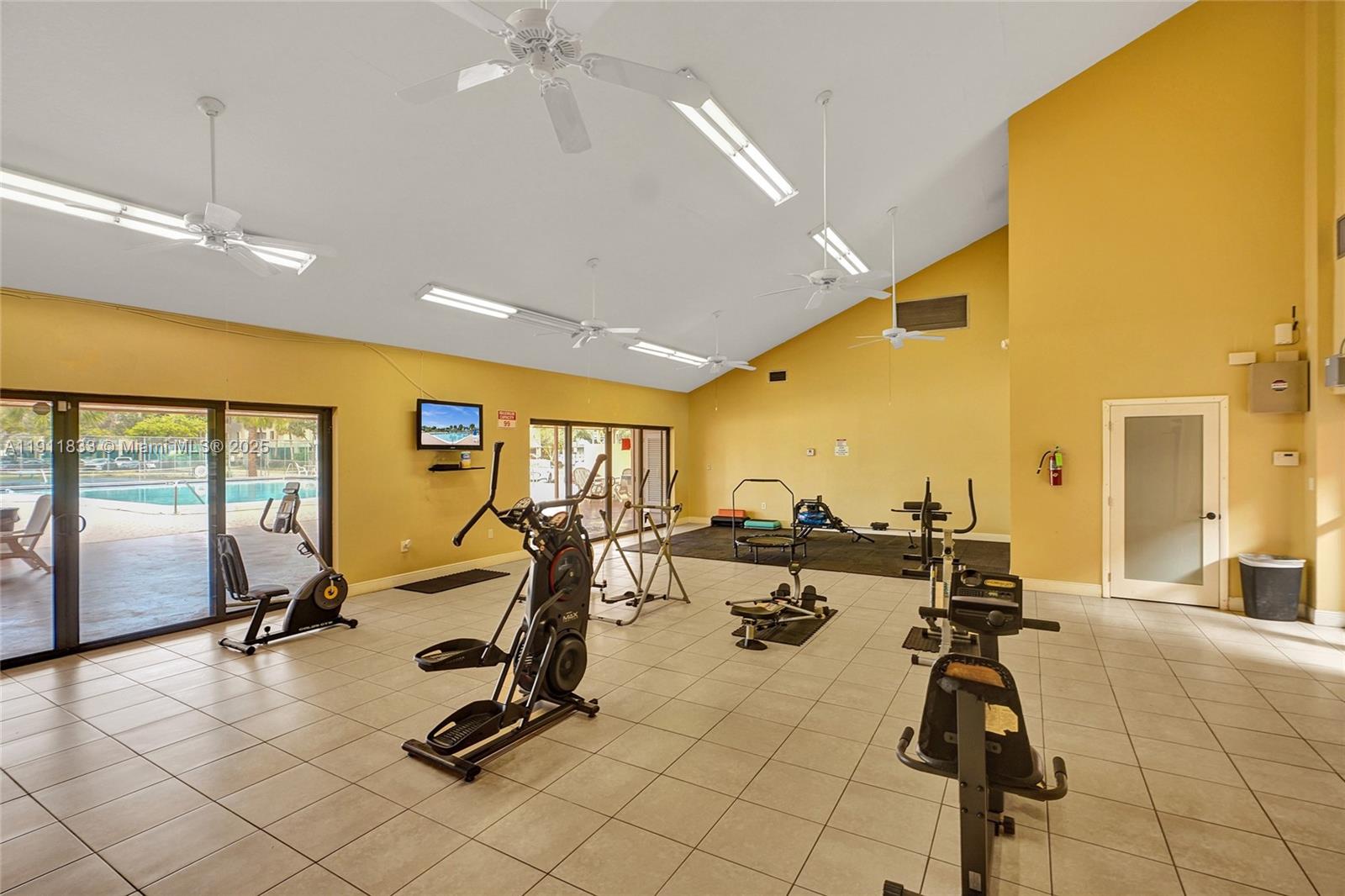 BARCLAY AT HAMPTONS WEST - Residential
