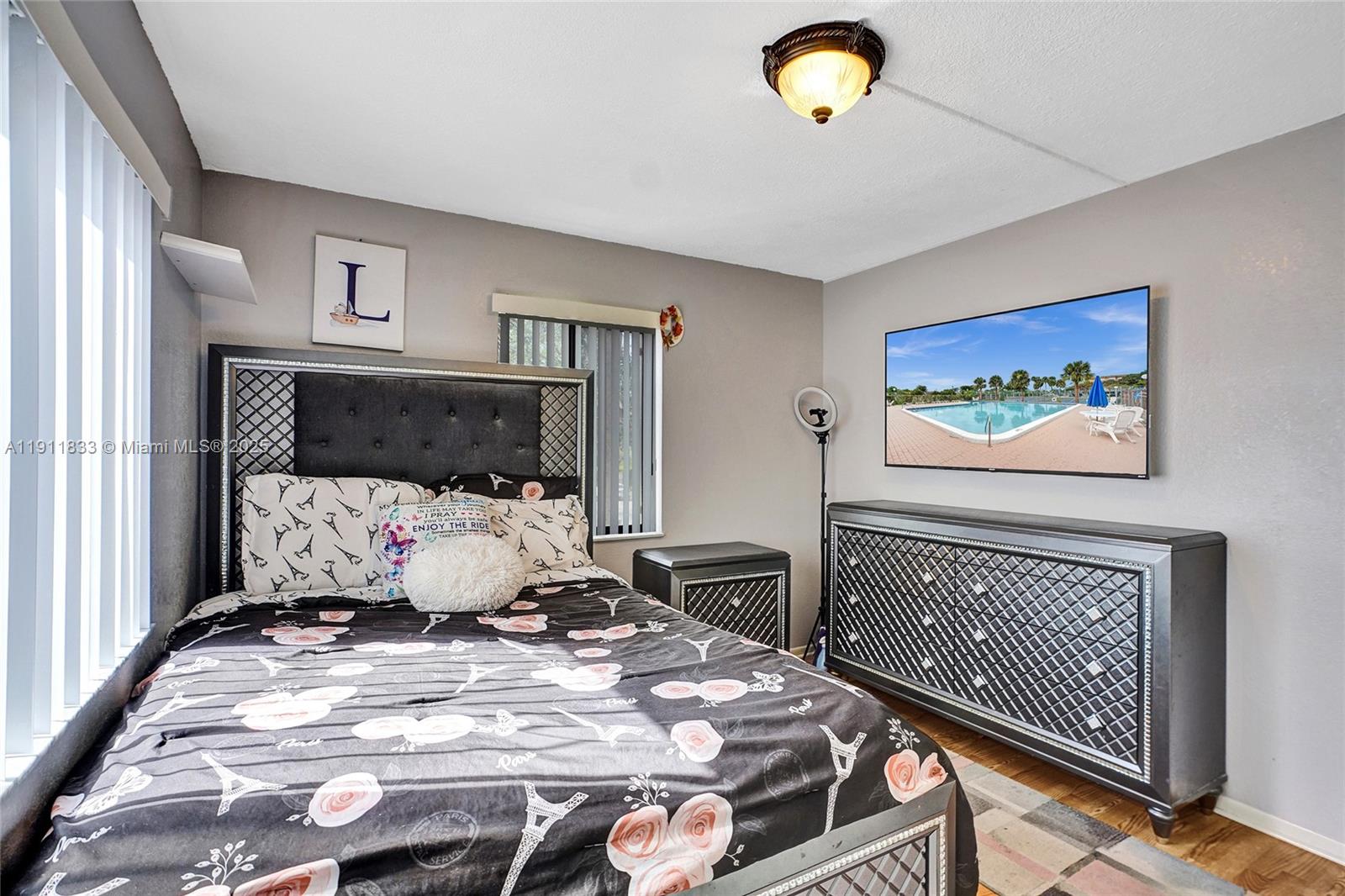 BARCLAY AT HAMPTONS WEST - Residential