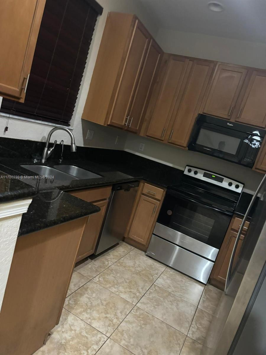 MAJORCA ISLES IV CONDO - Residential Lease