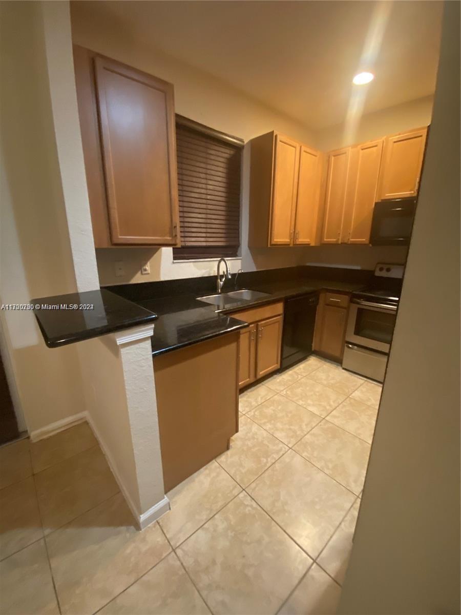 MAJORCA ISLES IV CONDO - Residential Lease