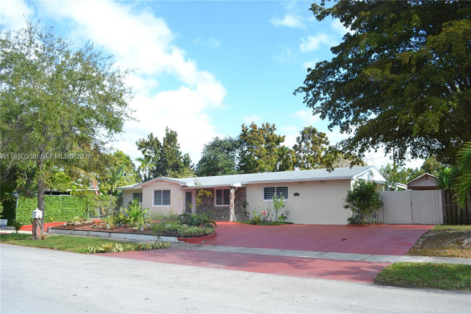 CUTLER RIDGE PINES - Residential