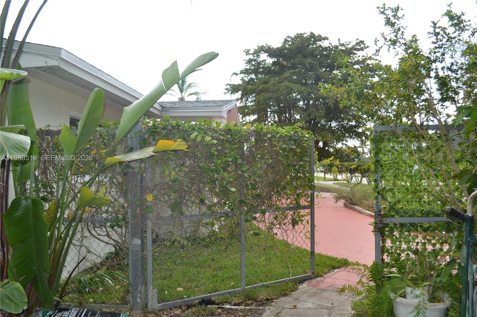 CUTLER RIDGE PINES - Residential