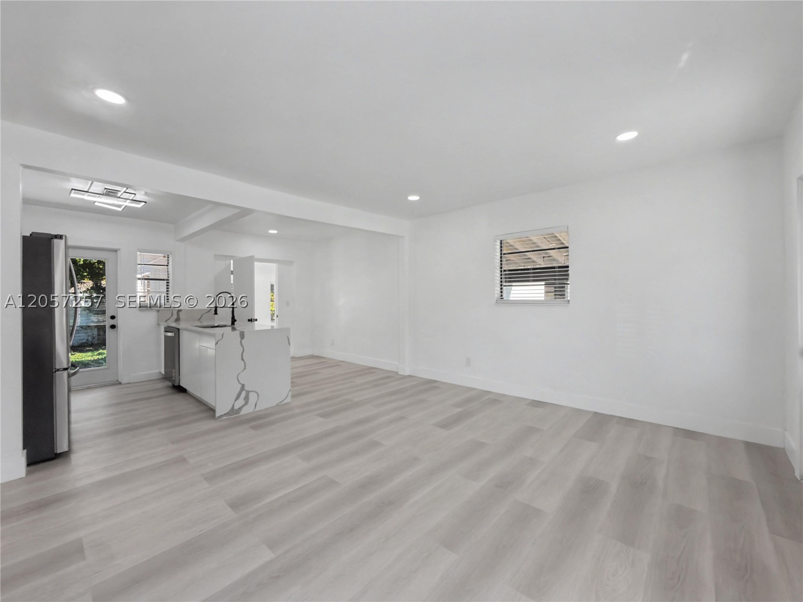 FLEEMAN HEIGHTS - Residential