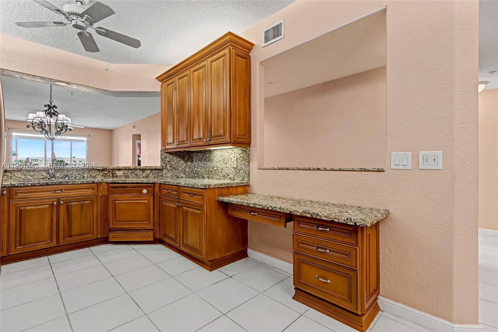 SOUTHAMPTON CONDOMINIUM F - Residential