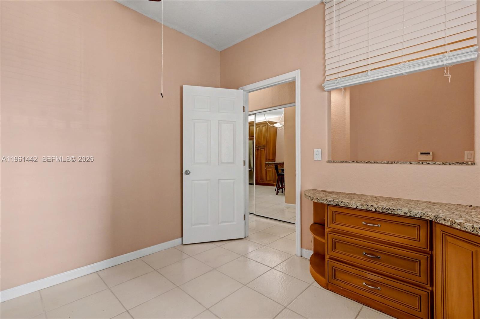 SOUTHAMPTON CONDOMINIUM F - Residential