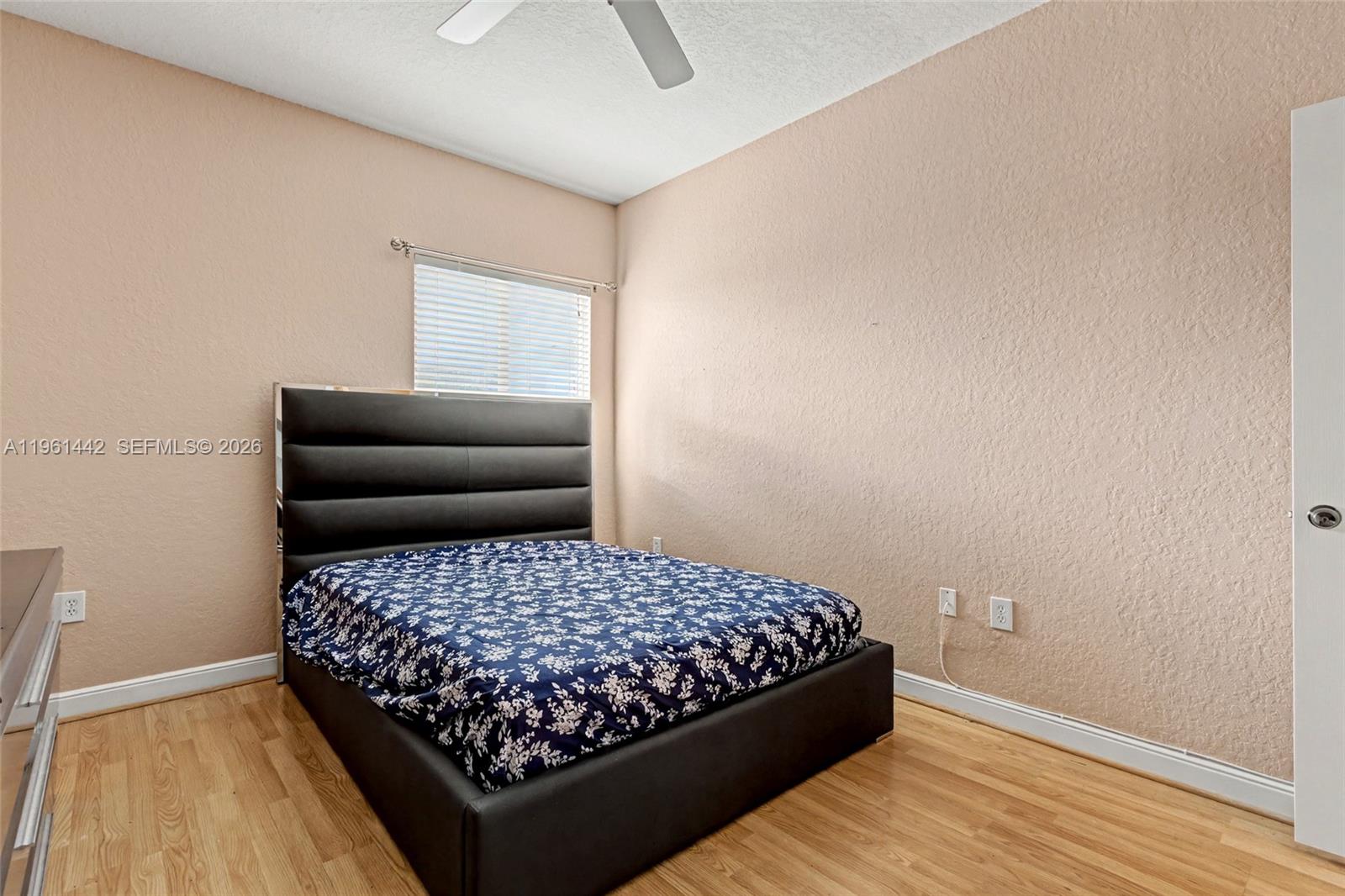 SOUTHAMPTON CONDOMINIUM F - Residential