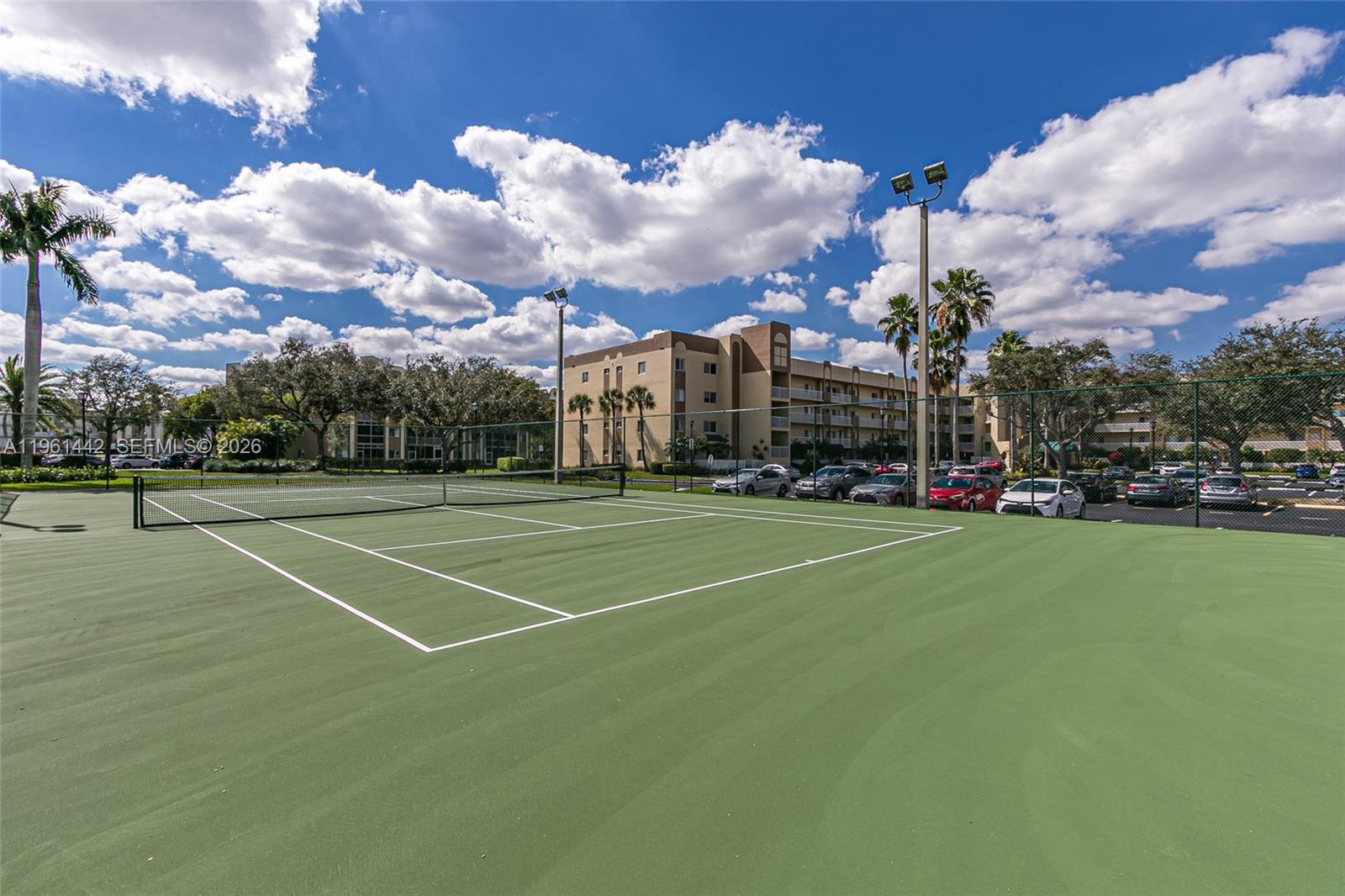 SOUTHAMPTON CONDOMINIUM F - Residential