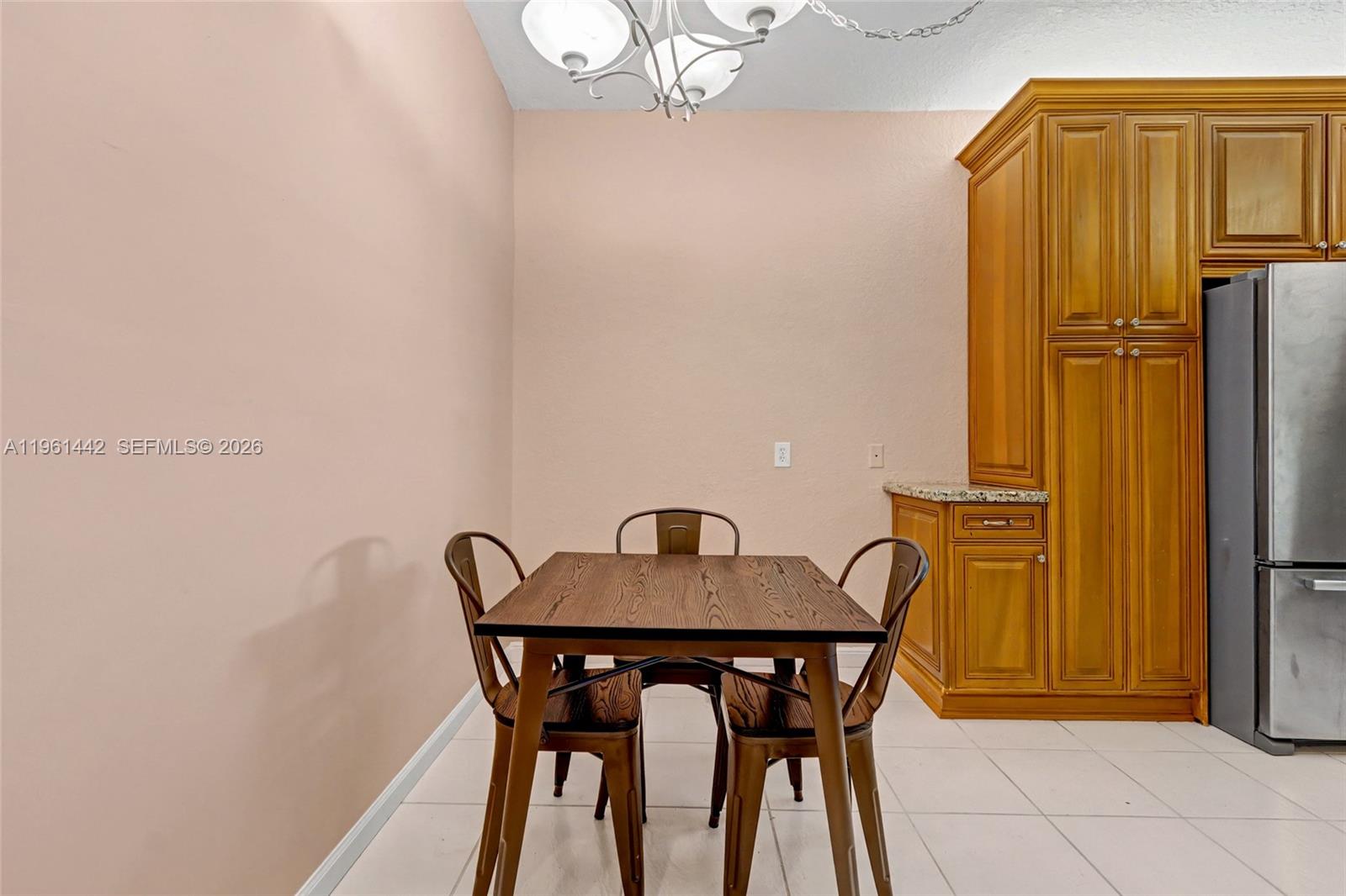 SOUTHAMPTON CONDOMINIUM F - Residential