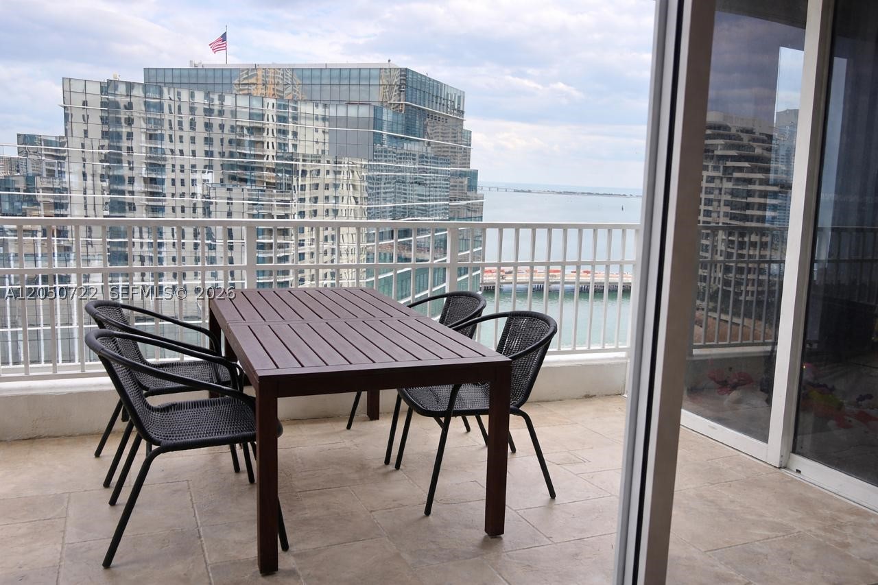 COURVOISIER COURTS CONDO - Residential Lease