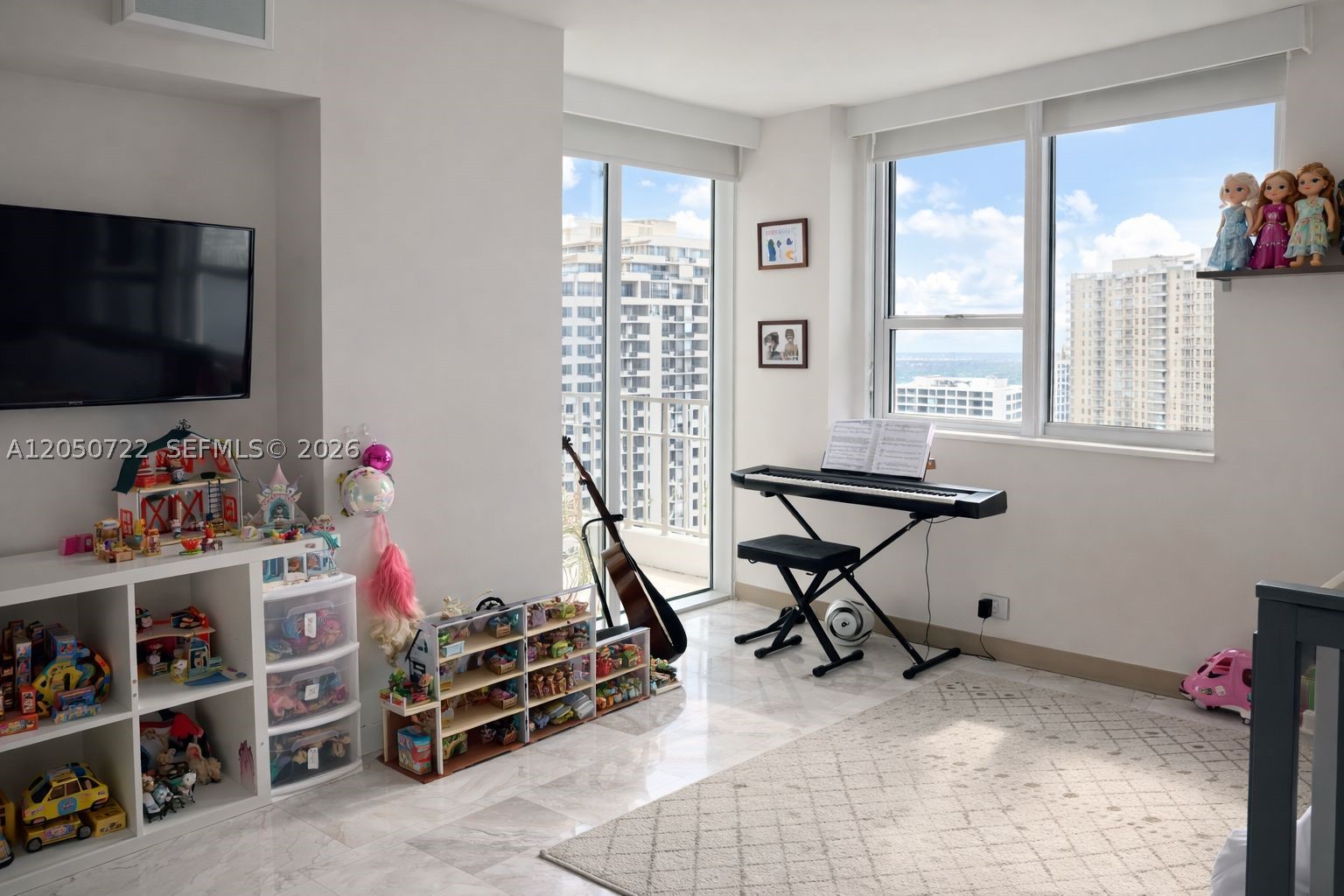 COURVOISIER COURTS CONDO - Residential Lease