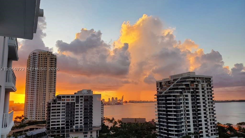 COURVOISIER COURTS CONDO - Residential Lease