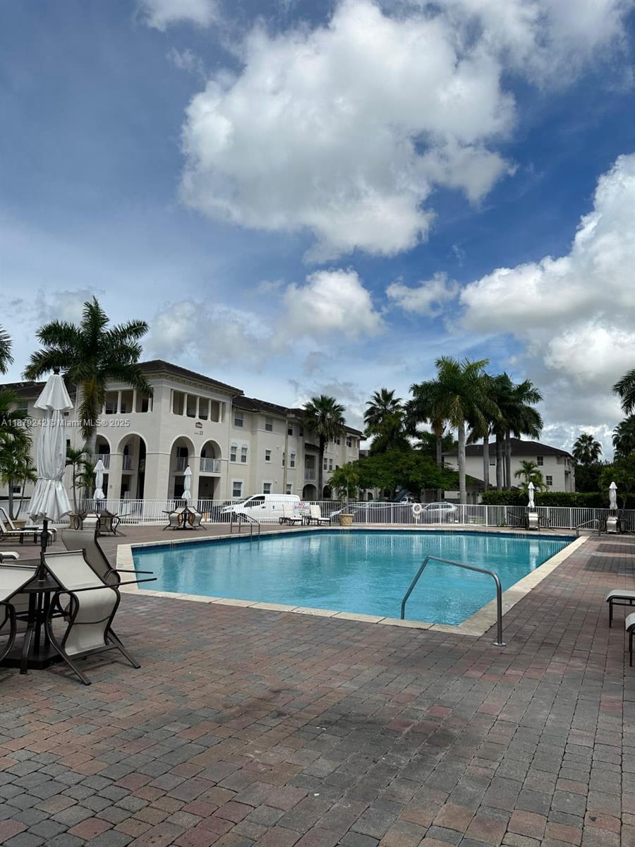 ST MORTIZ AT DORAL CONDO - Residential