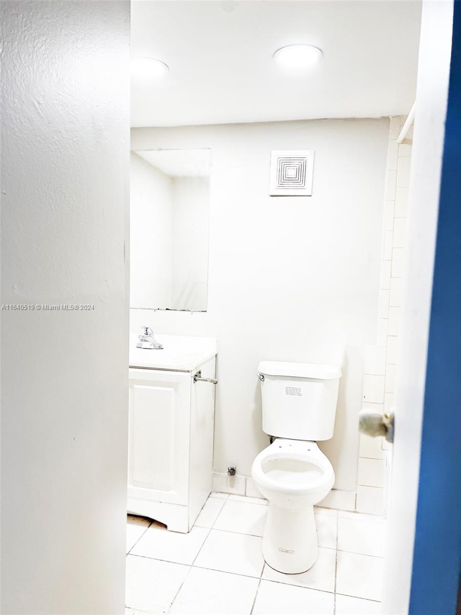 TREE GARDEN CONDO - Residential Lease
