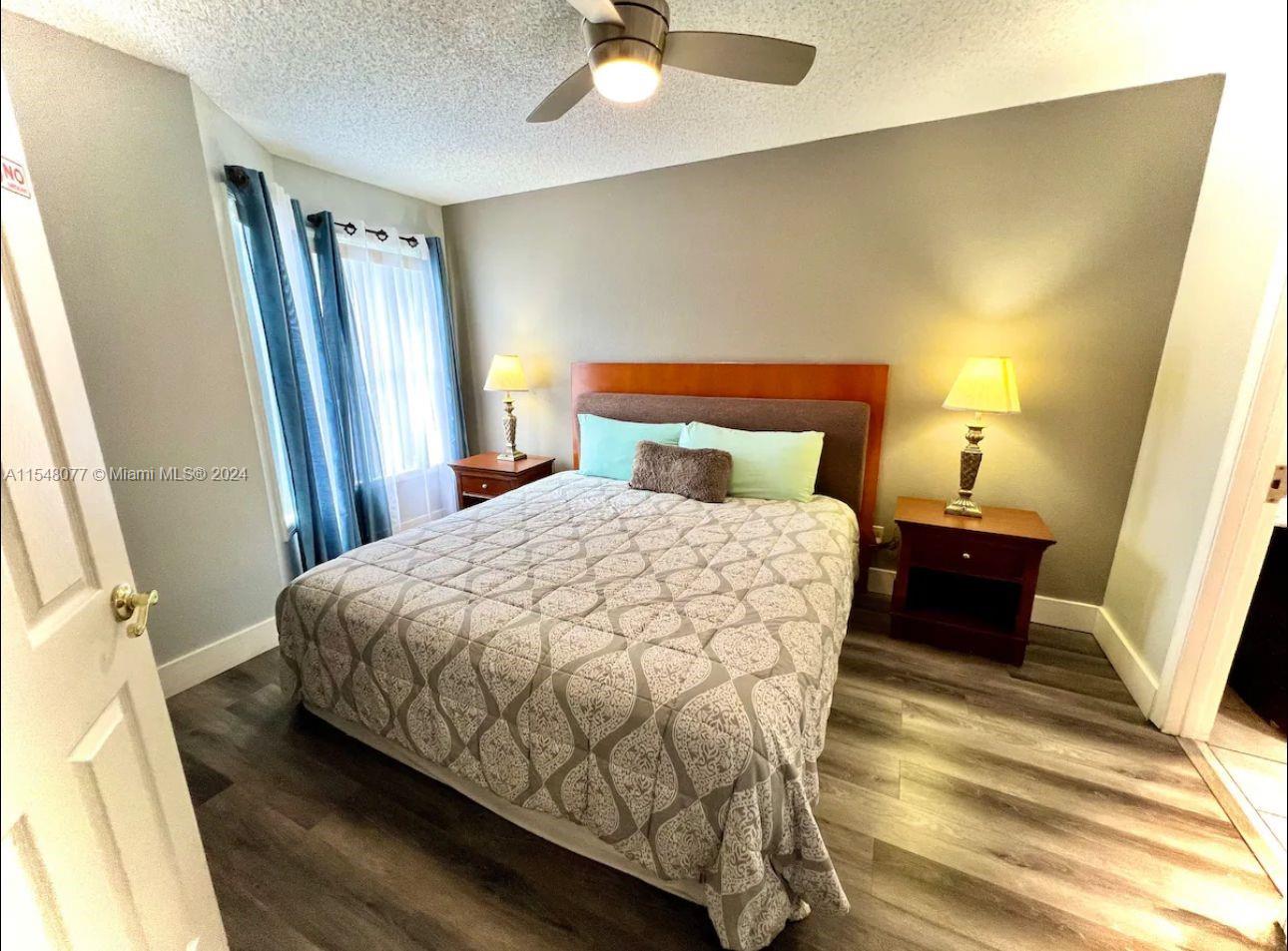 PARWAY PALMS - Residential