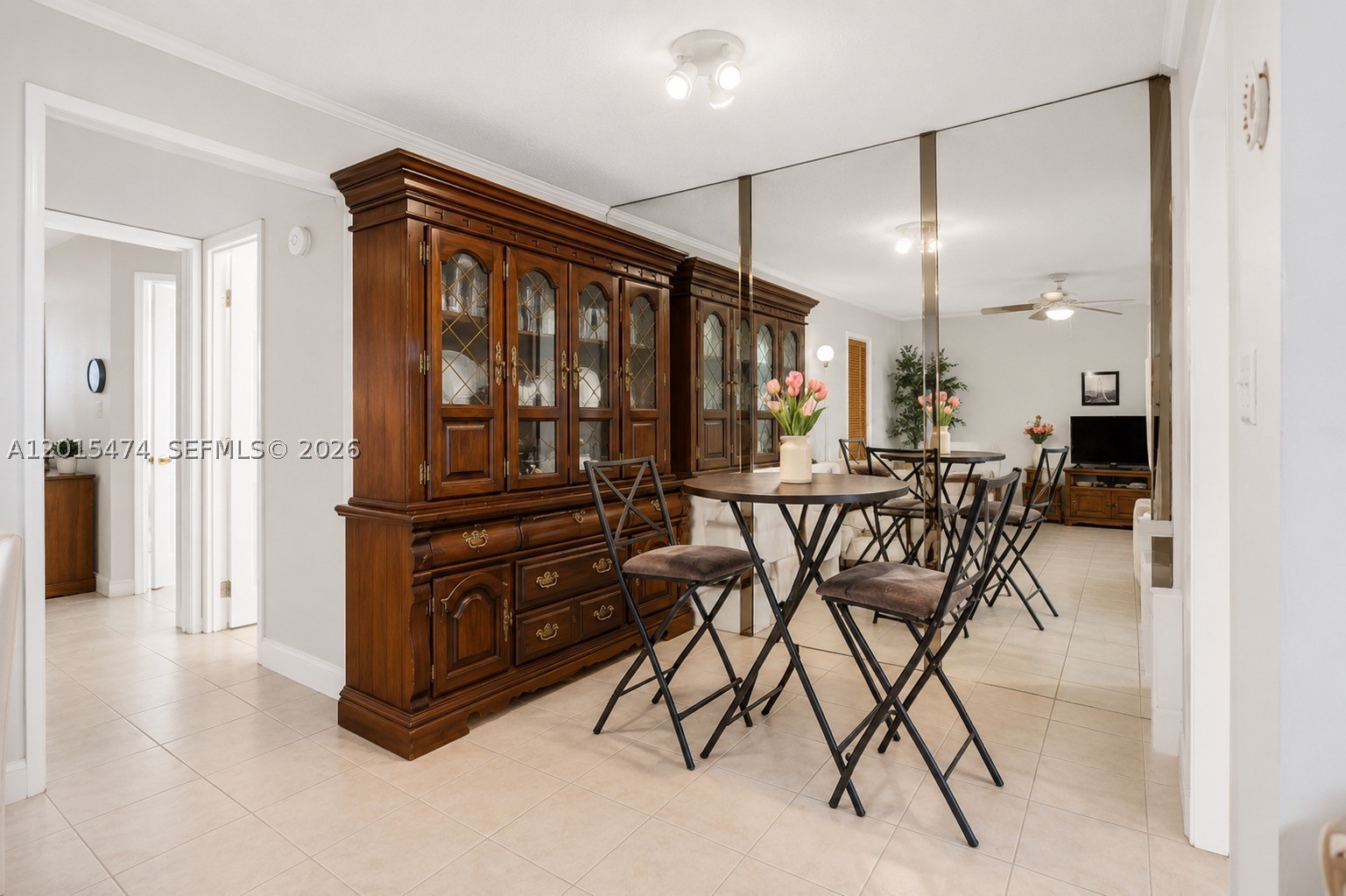SANTA MONICA CONDOMINIUM - Residential