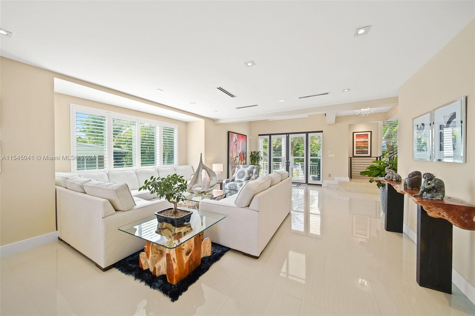TAVERNIER HEIGHTS - Residential