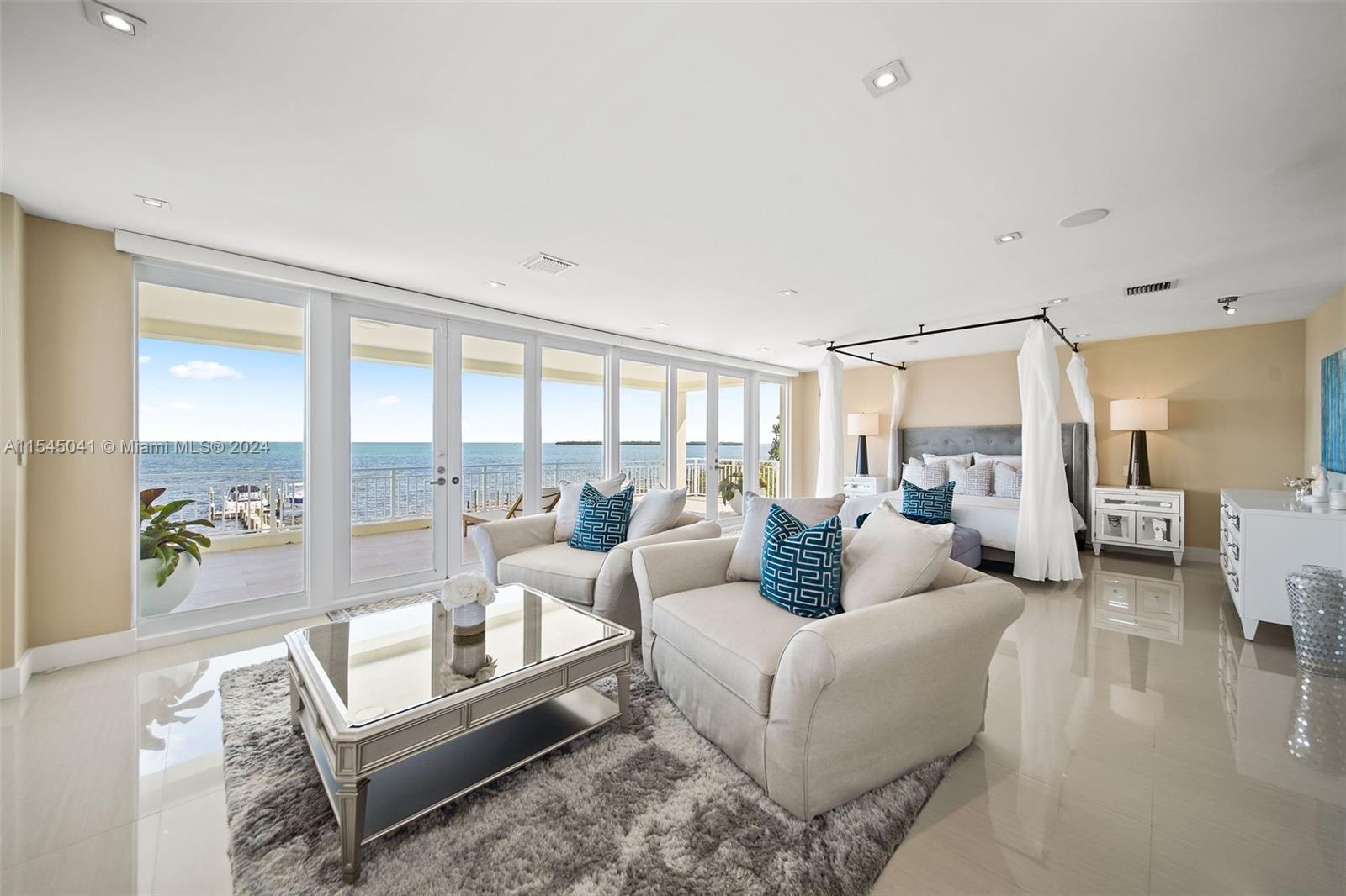 TAVERNIER HEIGHTS - Residential