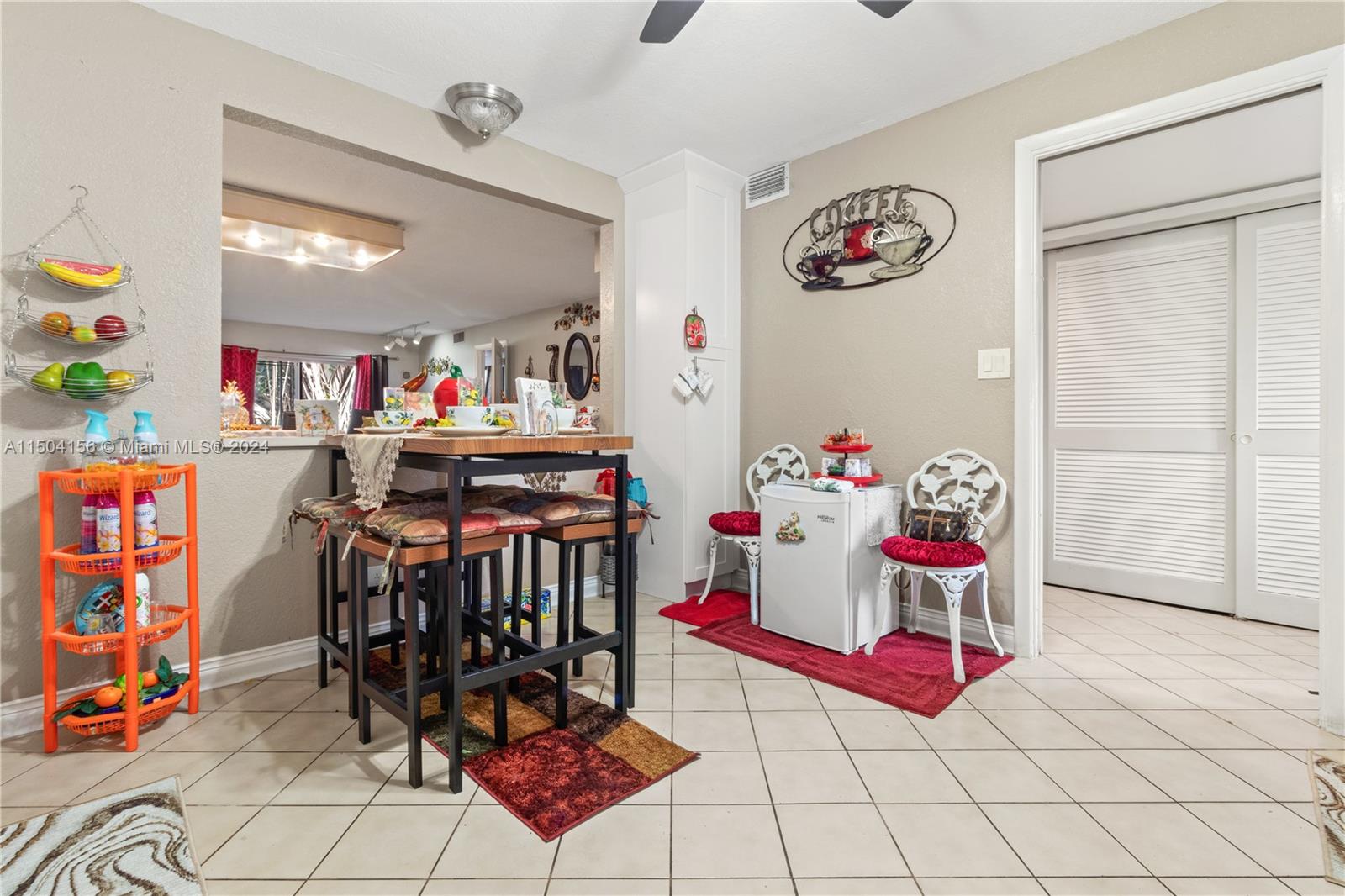 HOLLYBROOK GOLF AND - Residential
