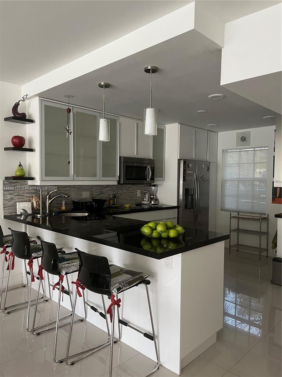 PALM-AIRE C C APTS 68 CON - Residential Lease