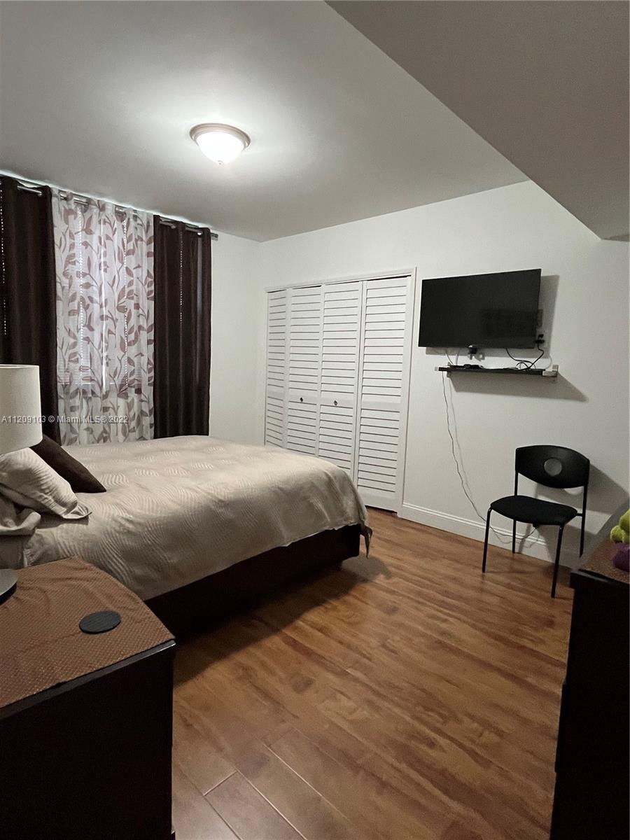 PALM-AIRE C C APTS 68 CON - Residential Lease