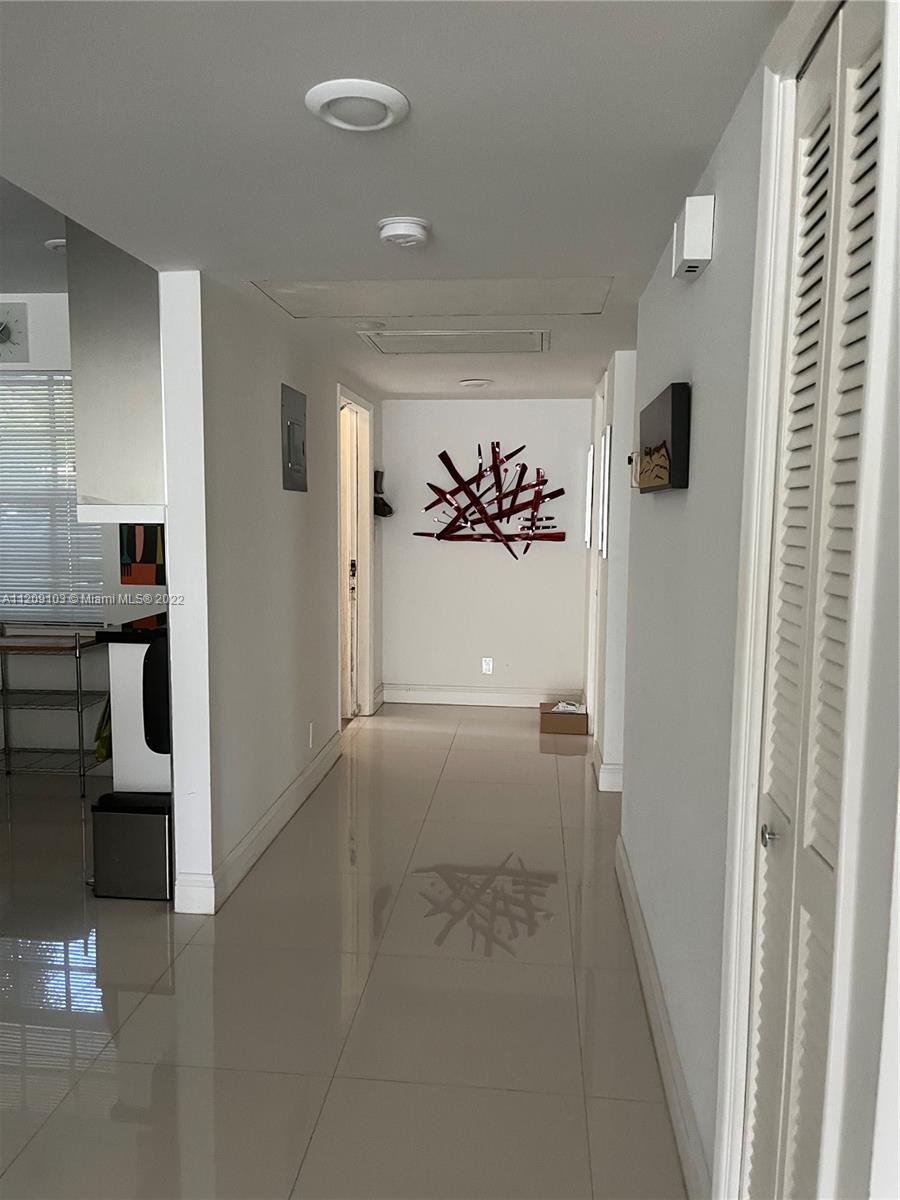 PALM-AIRE C C APTS 68 CON - Residential Lease