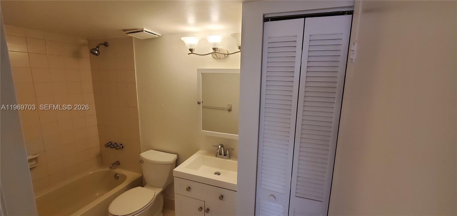 WESTCHESTER POINT CONDO - Residential
